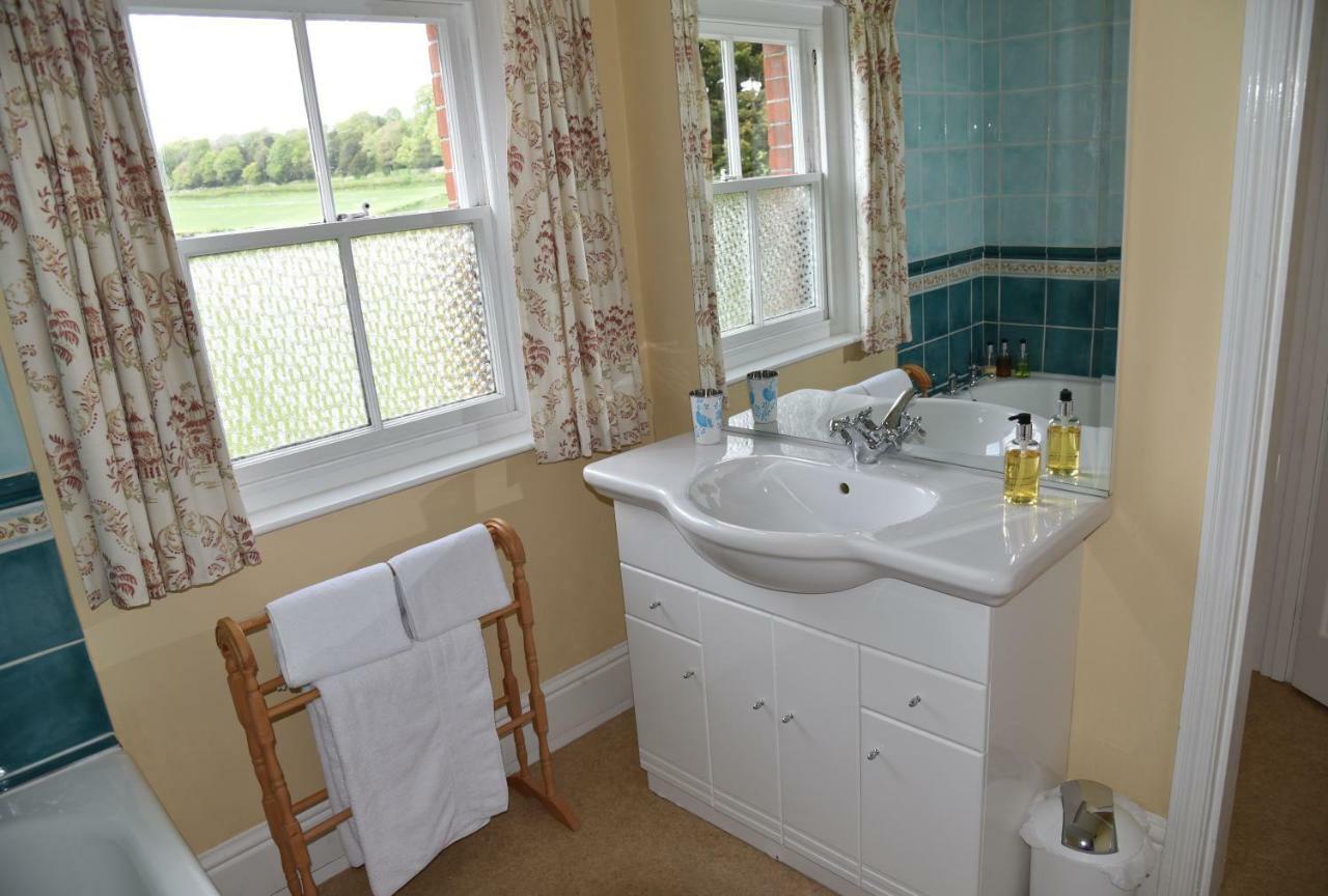 Lower Bryanston Farm Blandford Forum Esterno foto